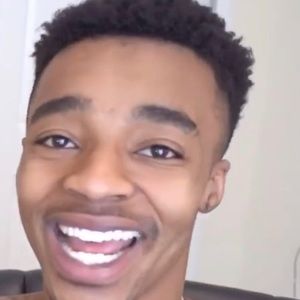 Meet your Posher, Cesar